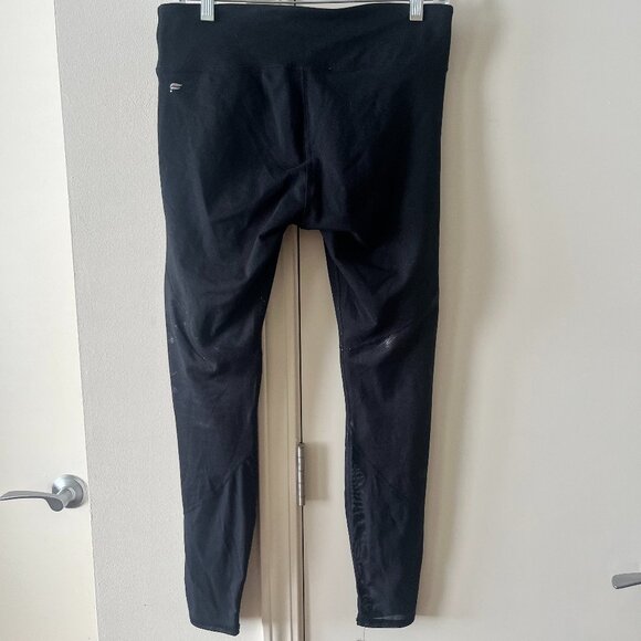 Fabletics Ankle Crop Leggings Mid Rise Black Mesh Animal Print Size Medium - Picture 4 of 5